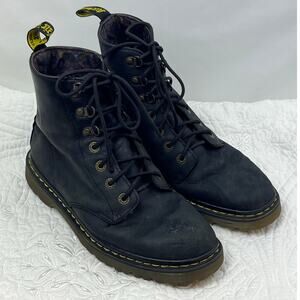 Dr. Martens Men's Size 10 Black Airwear Leather Lace-Up Combat Boots – Durable